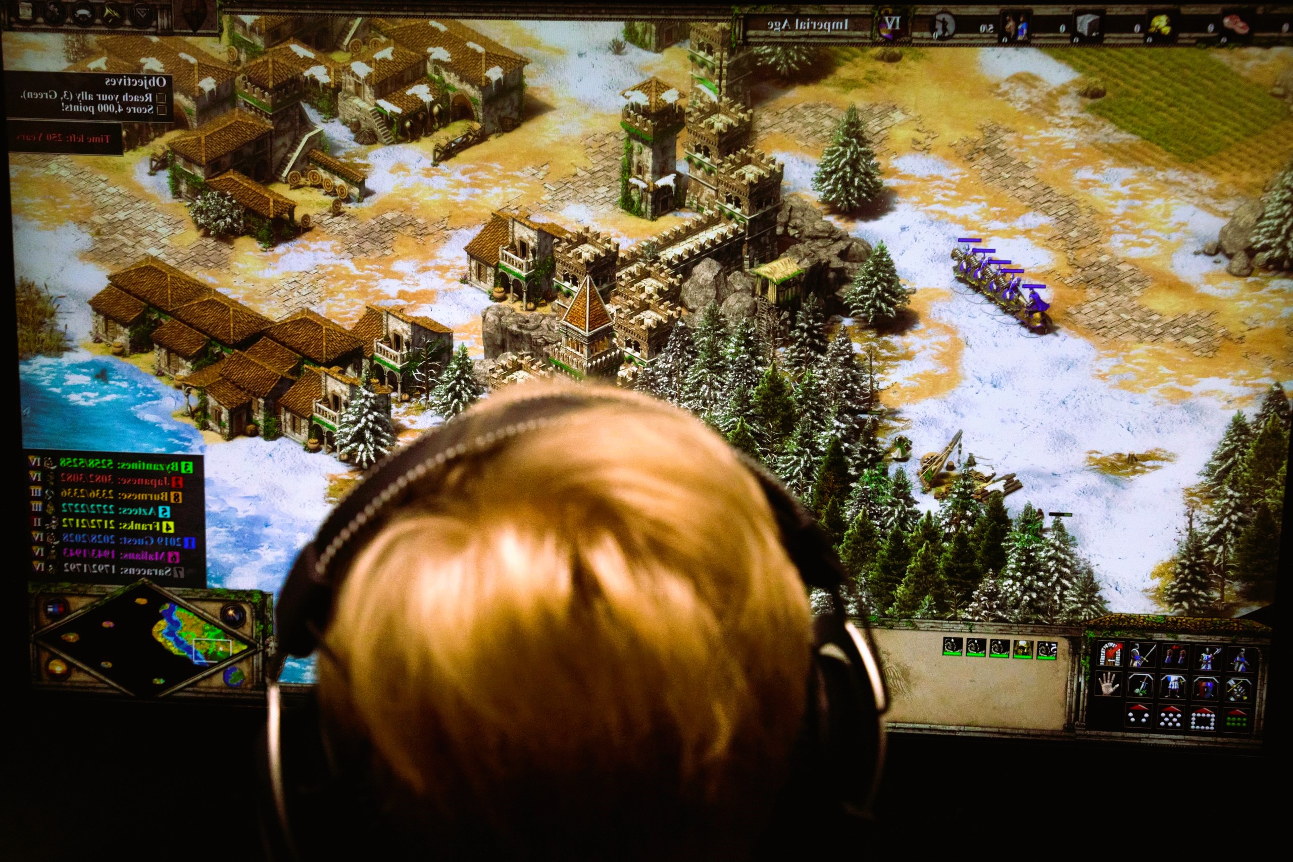 How Video Games Help Travelers Learn about New Cultures and History